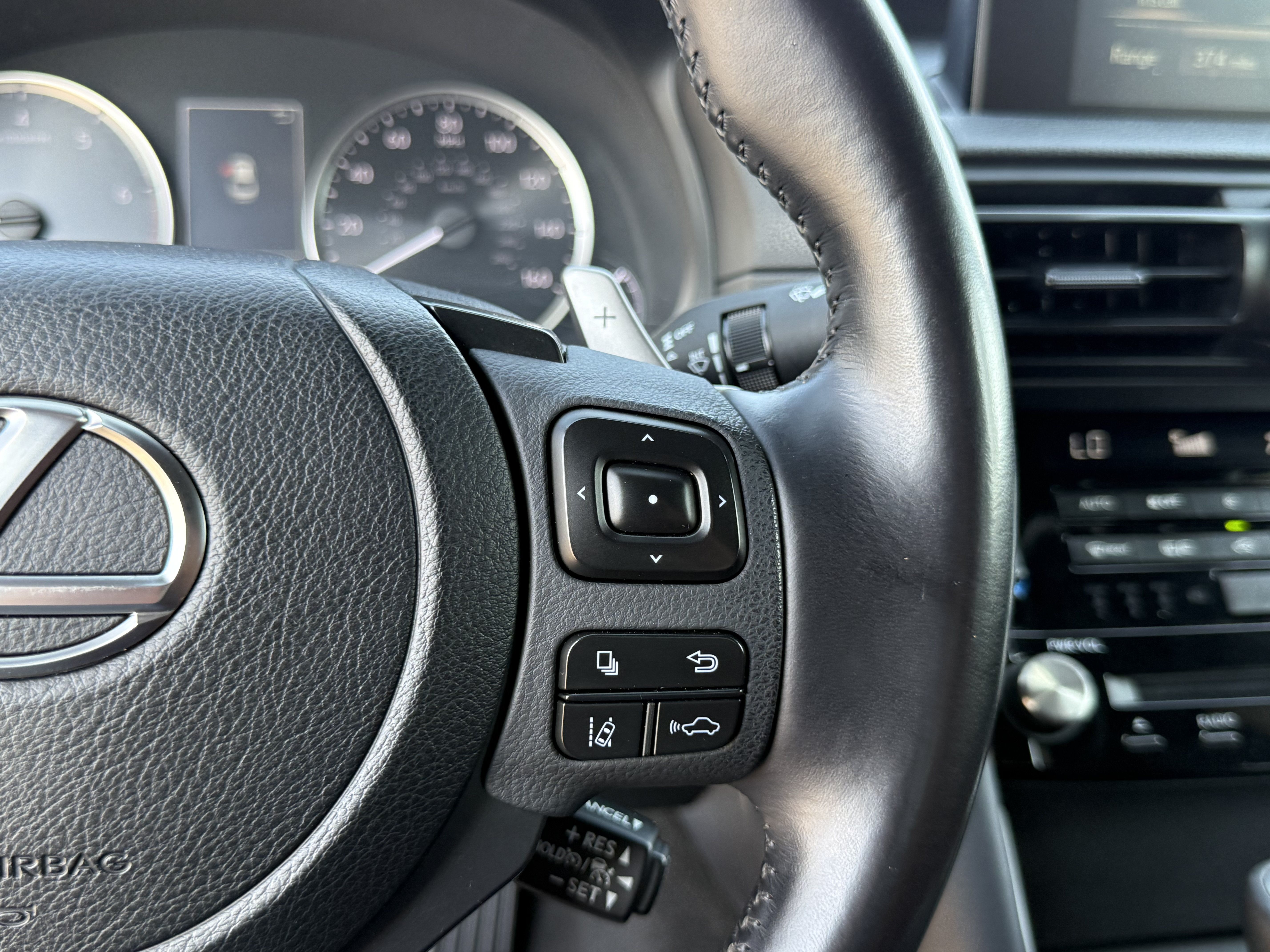 Certified 2024 Lexus IS 300 F Sport RWD image 23