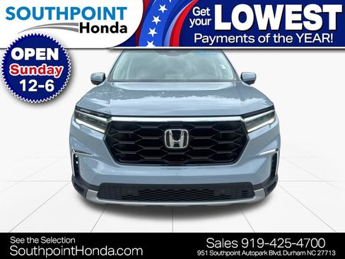 Certified 2024 Honda Pilot Touring image 2