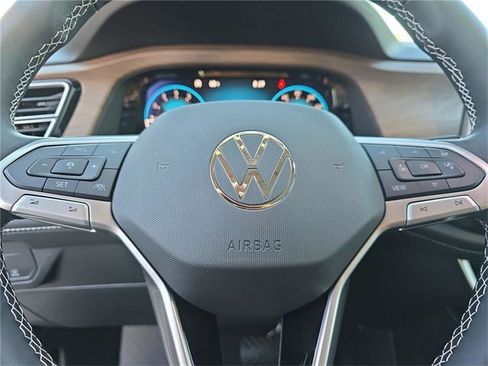 New 2026 Volkswagen Atlas SE image 22