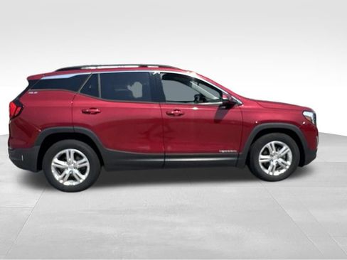 Used 2018 GMC Terrain SLE w/ Driver Convenience Package FWD image 15