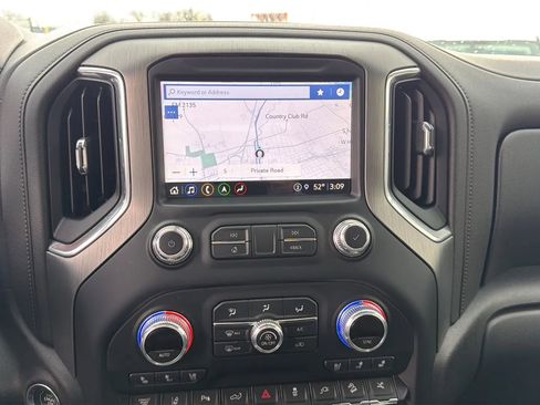 Used 2022 GMC Sierra 2500 Denali w/ Denali Ultimate Package AWD/4WD image 20