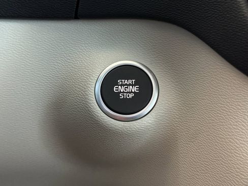 New 2026 Volvo XC40 B5 Ultra w/ Climate Package AWD/4WD image 22