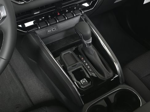 New 2026 GMC Canyon Elevation w/ Convenience Package RWD image 17