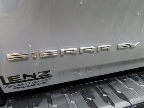 Used 2025 GMC Sierra EV Denali image 60
