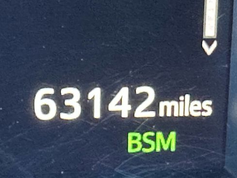 Used 2017 Toyota Highlander XLE image 33