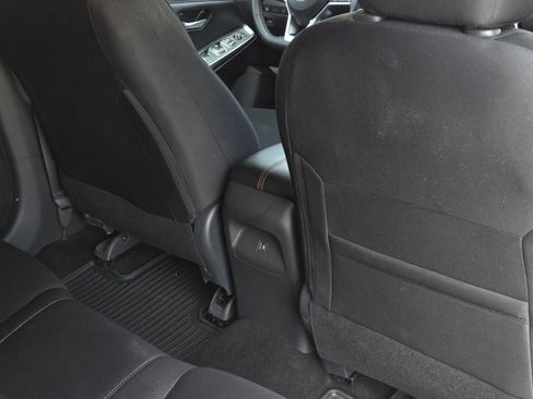 Used 2025 Nissan Sentra SR FWD image 30