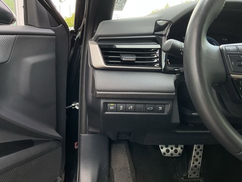 Used 2025 Toyota Camry SE image 26