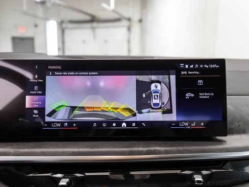 Used 2026 BMW X6 xDrive40i w/ Climate Comfort Package image 19