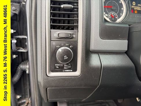 Used 2017 RAM 1500 Express AWD/4WD image 24
