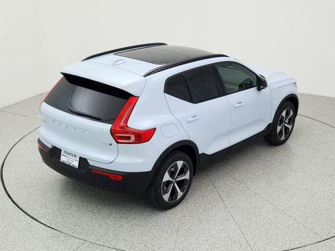 New 2026 Volvo XC40 B5 Plus w/ Protection Package Premier image 15