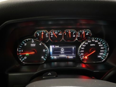 Used 2017 Chevrolet Silverado 1500 LT w/ All Star Edition image 15