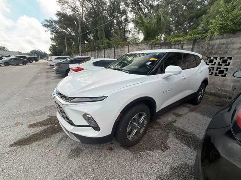 Used 2024 Chevrolet Blazer LT FWD image 7