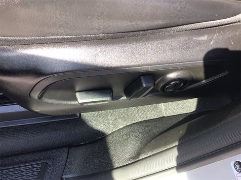 Used 2022 Jeep Grand Cherokee L Limited image 19