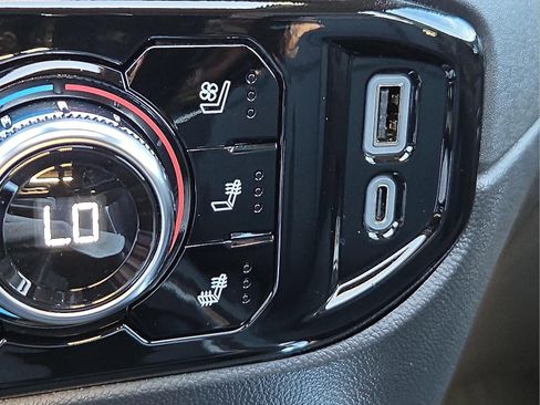 Used 2026 GMC Sierra 1500 SLT w/ SLT Premium Package image 20