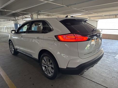 Used 2022 Ford Edge Titanium w/ Equipment Group 301A AWD/4WD image 4
