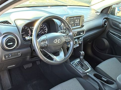 Used 2018 Hyundai Kona SEL image 9