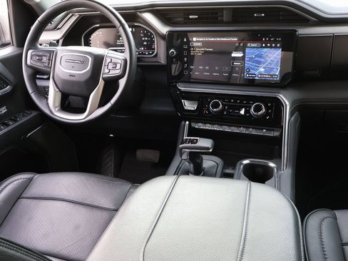 Certified 2024 GMC Sierra 1500 Denali image 19