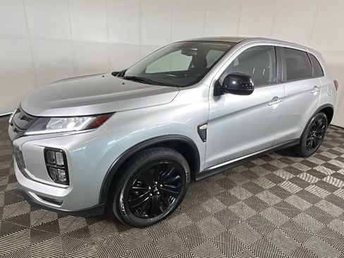 Used 2025 Mitsubishi Outlander Sport LE AWD/4WD image 6