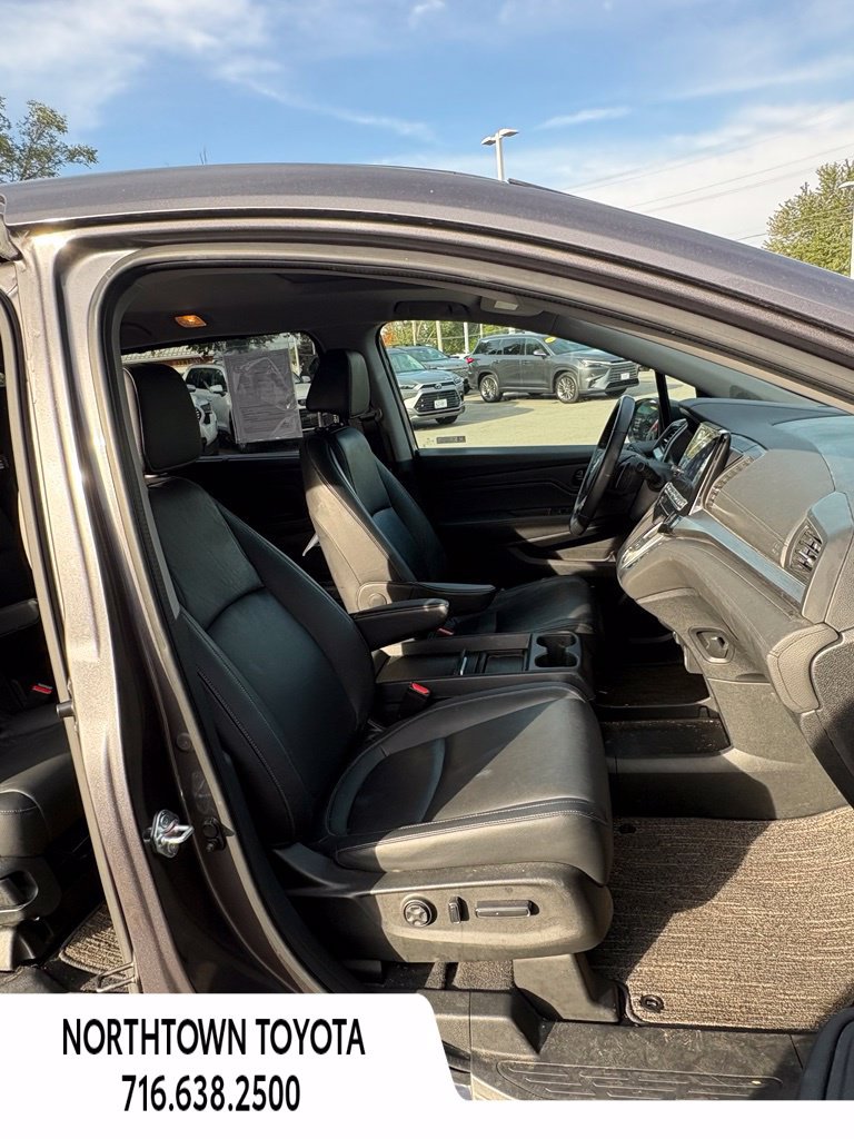 Used 2023 Honda Odyssey EX-L image 19