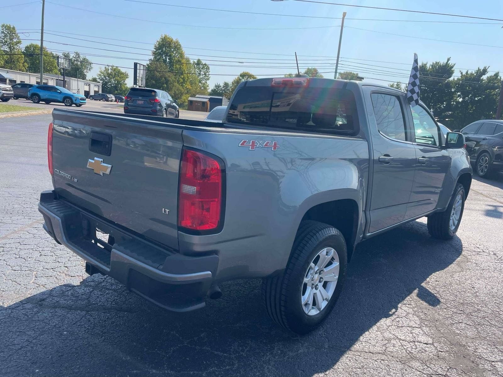 Used 2019 Chevrolet Colorado LT w/ LT Convenience Package AWD/4WD image 9