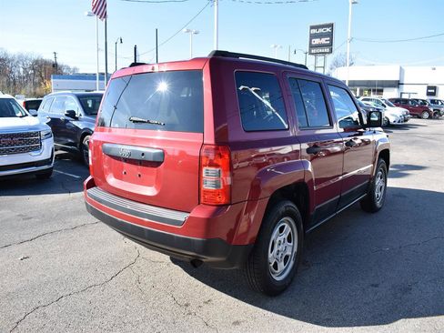 Used 2011 Jeep Patriot Sport image 8