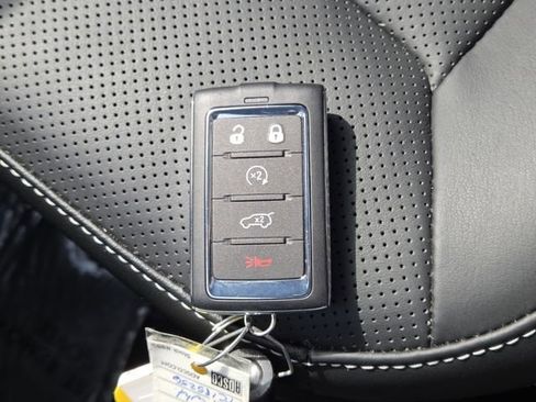 Used 2026 Jeep Grand Cherokee Limited AWD/4WD image 40