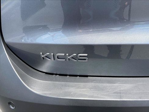 Certified 2025 Nissan Kicks SV w/ Illumination Package FWD image 9