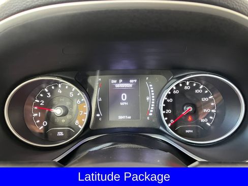 Used 2020 Jeep Compass Latitude w/ Cold Weather Group AWD/4WD image 4