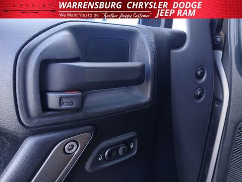 Used 2015 Jeep Wrangler Unlimited Sport w/ Quick Order Package 24S AWD/4WD image 26