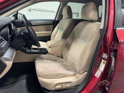Used 2018 Subaru Outback 2.5i Premium AWD/4WD image 10