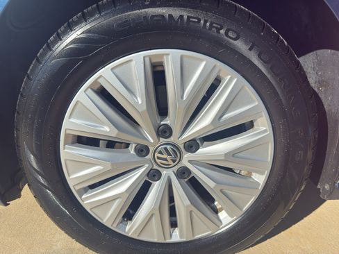 Used 2019 Volkswagen Jetta S image 16