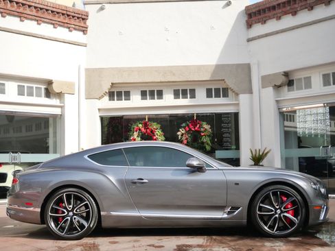 Used 2020 Bentley Continental GT image 5