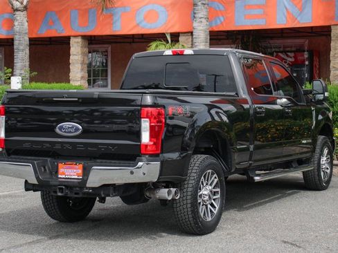 Used 2019 Ford F250 Lariat w/ Lariat Ultimate Package image 11