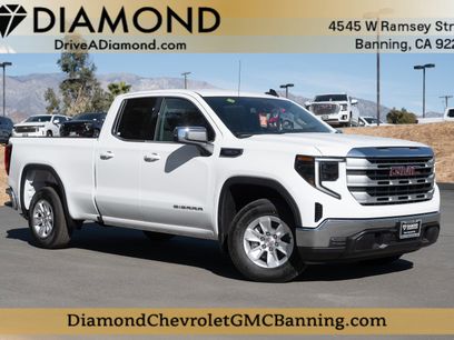 New 2025 GMC Sierra 1500 SLE