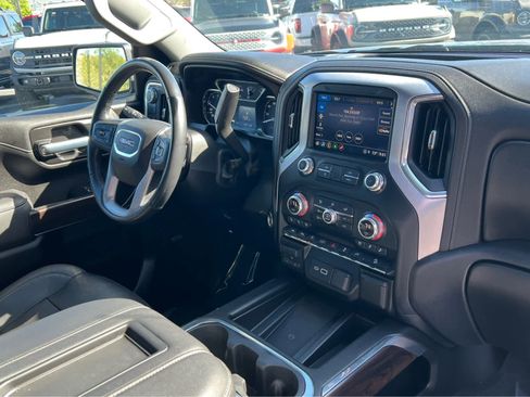 Used 2021 GMC Sierra 1500 SLT w/ SLT Premium Plus Package AWD/4WD image 20