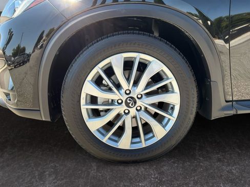 Used 2023 INFINITI QX50 Luxe w/ Cargo Package FWD image 9