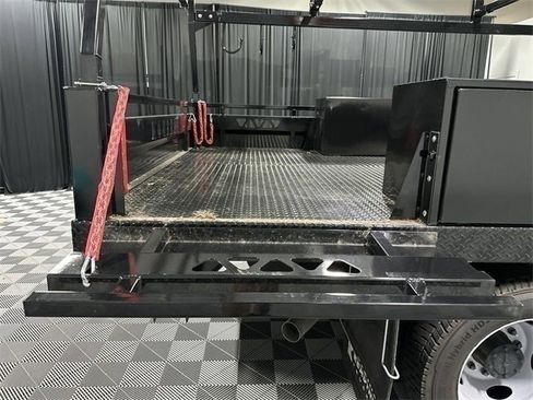 New 2023 Ford F550 4x4 Regular Cab Super Duty image 60