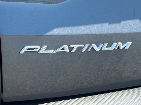 Used 2025 Ford Escape Platinum AWD/4WD image 51