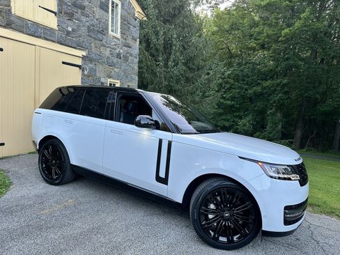 Used 2023 Land Rover Range Rover SE AWD/4WD image 28