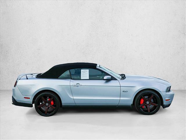 Used 2011 Ford Mustang GT Premium w/ Comfort Pkg RWD image 4