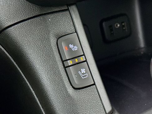 Used 2019 GMC Acadia Denali w/ Technology Package image 30