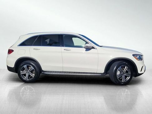 Used 2022 Mercedes-Benz GLC 300 4MATIC image 3
