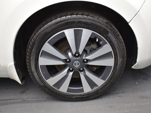 Used 2017 Nissan Leaf SV FWD image 17