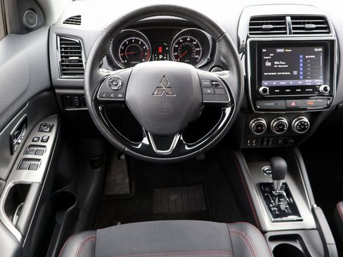 Used 2024 Mitsubishi Outlander Sport SE image 18