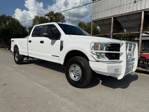 Used 2022 Ford F350 XL w/ Power Equipment Group AWD/4WD image 8