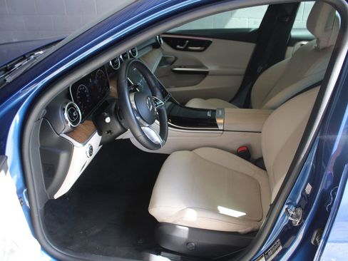 Used 2023 Mercedes-Benz C 300 Sedan image 10