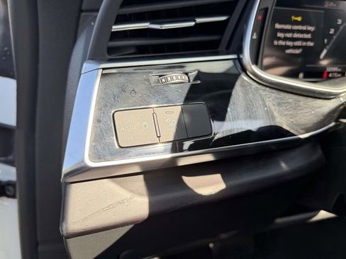 Used 2023 Audi Q8 Premium Plus w/ Premium Plus Package AWD/4WD image 20