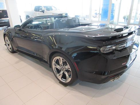 Certified 2021 Chevrolet Camaro SS RWD image 5