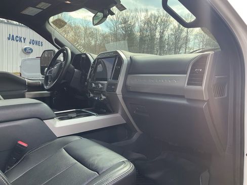 Used 2022 Ford F250 Lariat w/ Lariat Ultimate Package image 11