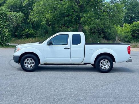 Used 2016 Nissan Frontier S RWD image 3